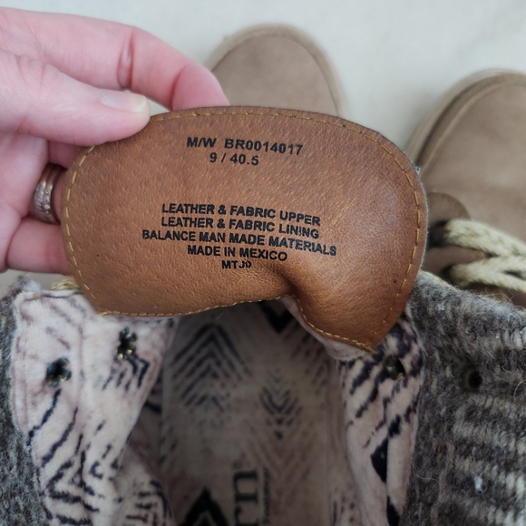 Born Orlene Taupe Birch Ankle Lace up Hiking Boot Size 9 - Picture 7 of 7
